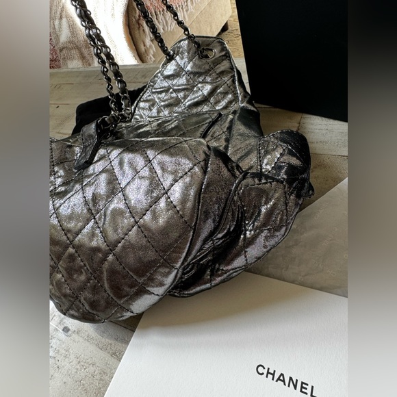 Chanel 💫 Rare 💫 Backpack 💫 Anthracite Silver Metallic LARGE 💫 - Picture 11 of 12